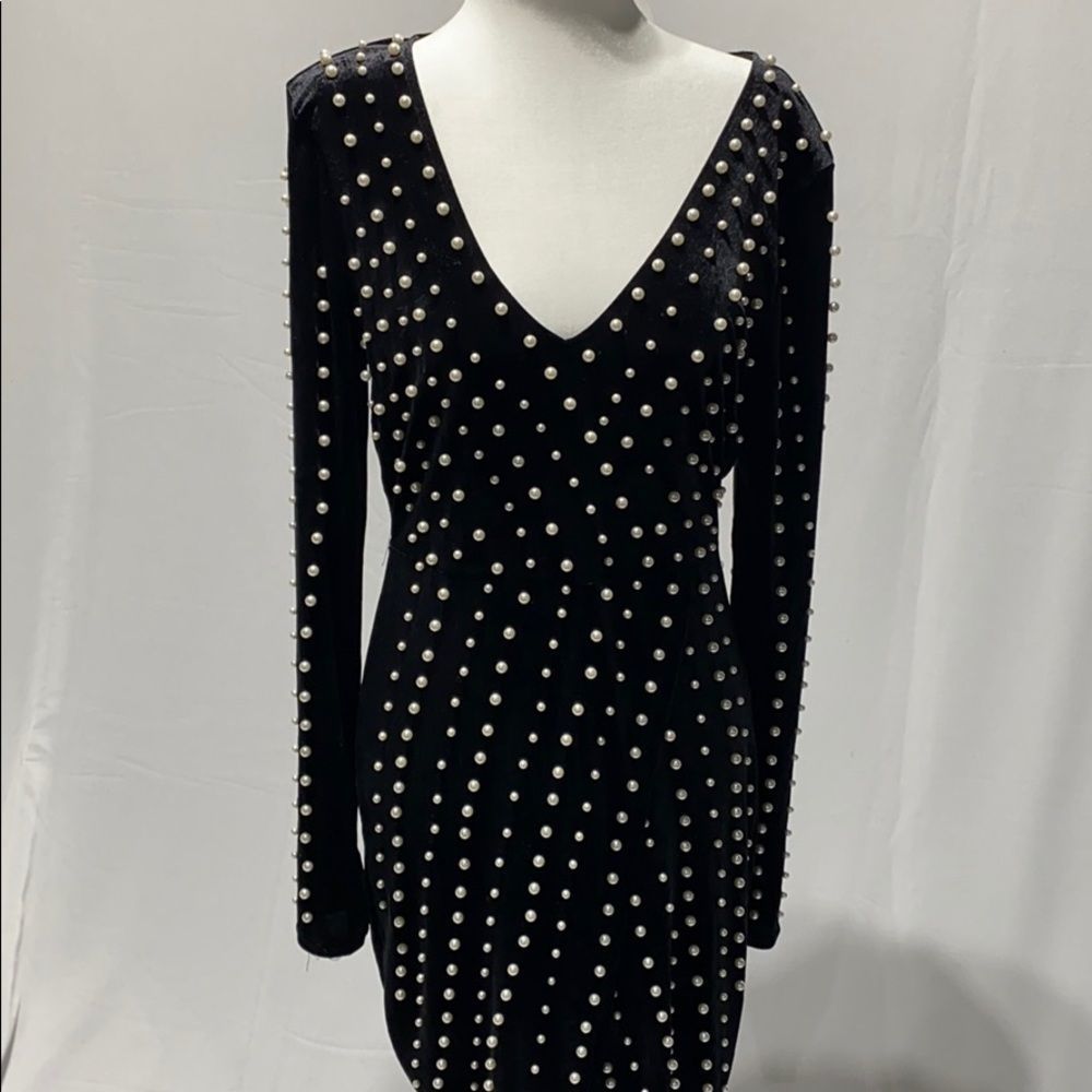 Black pearl velvet dress